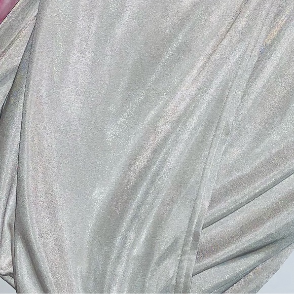 𝗧𝘂𝘇𝘇𝗶|𝐍𝐰𝐨𝐭|𝑮𝒐𝒍𝒅 𝑪𝒉𝒂𝒎𝒑𝒂𝒈𝒏𝒆, 𝑺𝒑𝒂𝒓𝒌𝒍𝒊𝒏𝒈 𝑩𝒍𝒐𝒖𝒔𝒆 - Picture 6 of 10